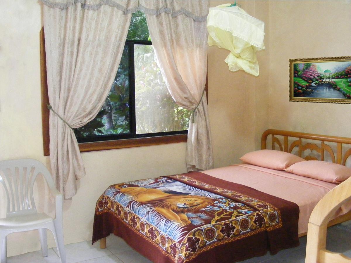 Puerto López Hostal Maxima מראה חיצוני תמונה